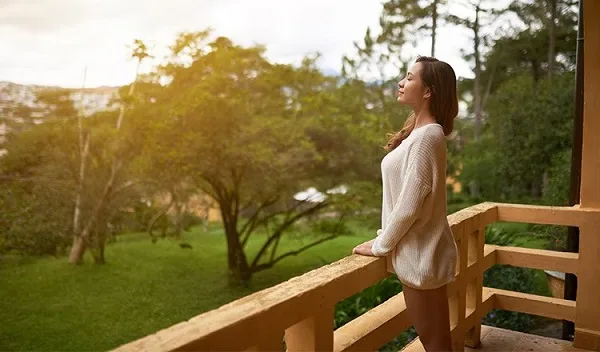 (Hotels) - Elevate Your Stay, Elevate Your Life - 九游会